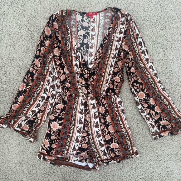 Guess bell sleeve romper - Picture 1 of 3